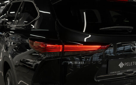 Toyota Highlander, 2025 год, 6 200 000 рублей, 31 фотография