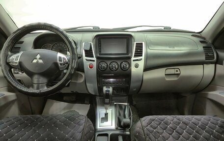 Mitsubishi Pajero Sport II рестайлинг, 2011 год, 1 480 000 рублей, 11 фотография