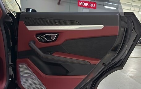 Lamborghini Urus I, 2021 год, 26 500 000 рублей, 33 фотография