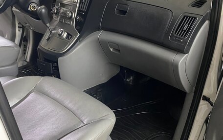 Hyundai Grand Starex Grand Starex I рестайлинг 2, 2015 год, 2 270 000 рублей, 6 фотография