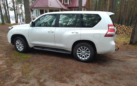 Toyota Land Cruiser Prado 150 рестайлинг 2, 2014 год, 3 450 000 рублей, 6 фотография