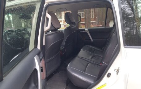 Toyota Land Cruiser Prado 150 рестайлинг 2, 2014 год, 3 450 000 рублей, 5 фотография