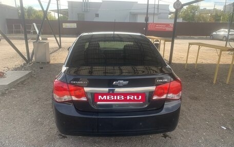 Chevrolet Cruze II, 2012 год, 600 000 рублей, 4 фотография