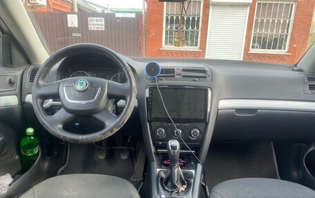 Skoda Octavia, 2010 год, 850 000 рублей, 9 фотография