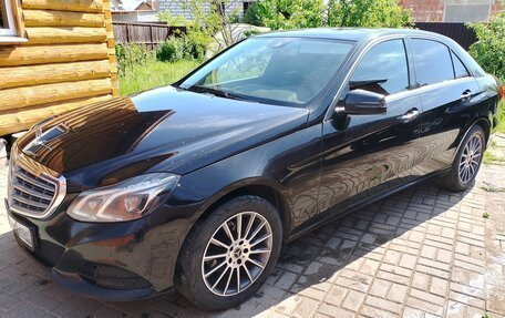 Mercedes-Benz E-Класс, 2013 год, 1 500 000 рублей, 2 фотография