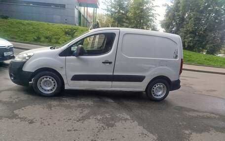 Peugeot Partner II рестайлинг 2, 2011 год, 380 000 рублей, 4 фотография