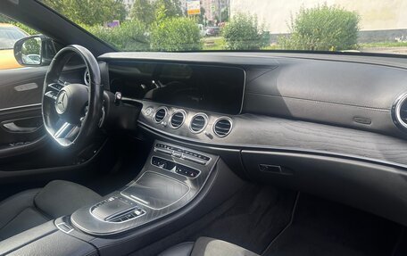 Mercedes-Benz E-Класс, 2021 год, 2 850 000 рублей, 3 фотография