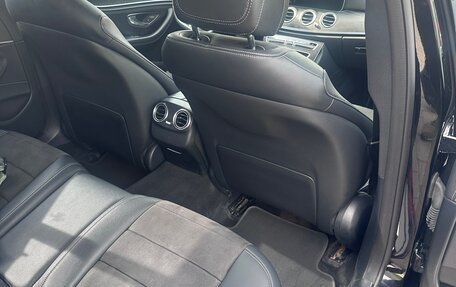 Mercedes-Benz E-Класс, 2021 год, 2 850 000 рублей, 10 фотография