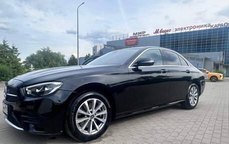 Mercedes-Benz E-Класс, 2021 год, 2 850 000 рублей, 9 фотография