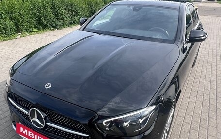 Mercedes-Benz E-Класс, 2021 год, 2 850 000 рублей, 15 фотография