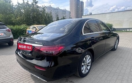 Mercedes-Benz E-Класс, 2021 год, 2 850 000 рублей, 11 фотография