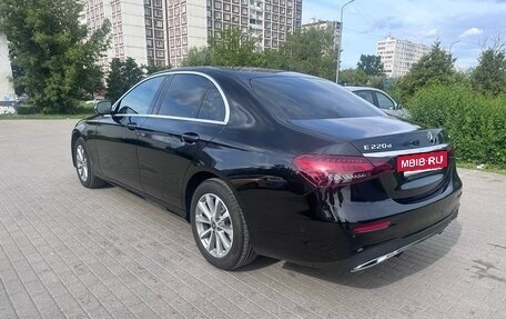 Mercedes-Benz E-Класс, 2021 год, 2 850 000 рублей, 23 фотография