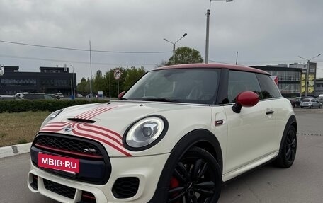 MINI Hatch, 2016 год, 2 150 000 рублей, 2 фотография