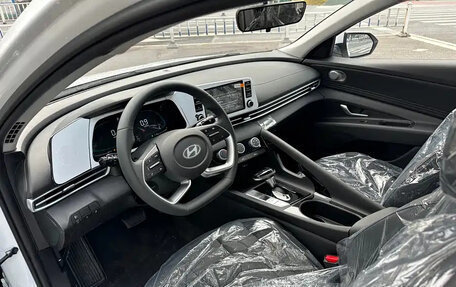 Hyundai Elantra, 2025 год, 1 950 213 рублей, 6 фотография