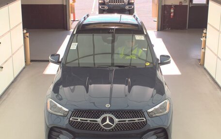 Mercedes-Benz GLE, 2024 год, 7 000 000 рублей, 2 фотография