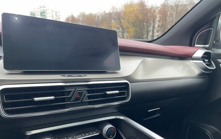 Geely Coolray I, 2022 год, 1 900 000 рублей, 10 фотография