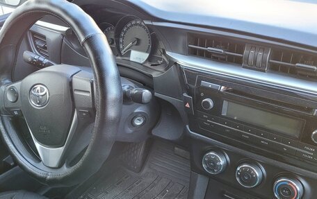 Toyota Corolla, 2014 год, 895 000 рублей, 5 фотография