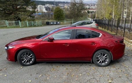 Mazda 3, 2020 год, 2 100 000 рублей, 4 фотография