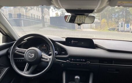 Mazda 3, 2020 год, 2 100 000 рублей, 12 фотография