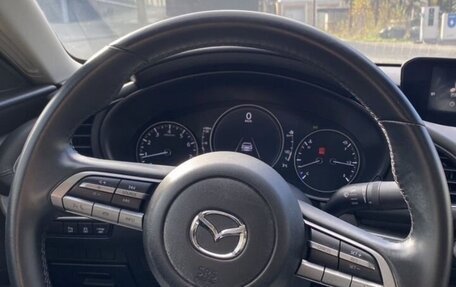 Mazda 3, 2020 год, 2 100 000 рублей, 27 фотография