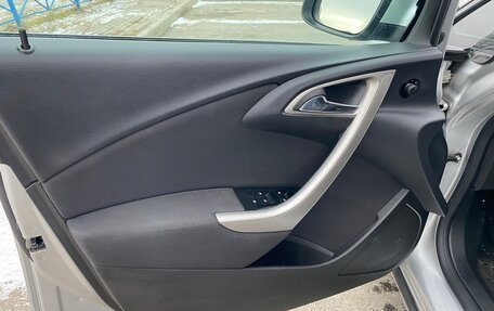 Opel Astra J, 2011 год, 770 000 рублей, 16 фотография