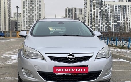Opel Astra J, 2011 год, 770 000 рублей, 8 фотография