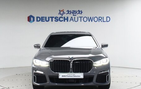 BMW 7 серия, 2022 год, 5 690 000 рублей, 2 фотография