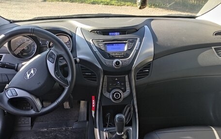 Hyundai Elantra V, 2013 год, 1 120 000 рублей, 10 фотография