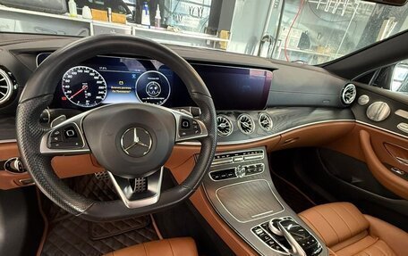 Mercedes-Benz E-Класс, 2018 год, 4 500 000 рублей, 4 фотография