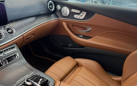 Mercedes-Benz E-Класс, 2018 год, 4 500 000 рублей, 8 фотография