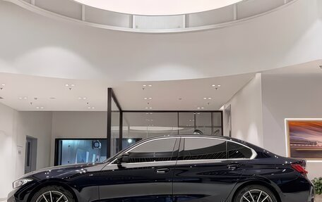 BMW 3 серия, 2025 год, 4 390 000 рублей, 3 фотография