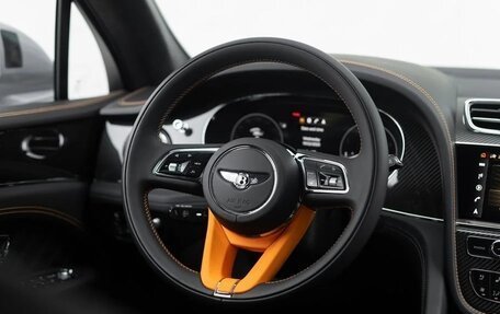 Bentley Bentayga I, 2023 год, 22 557 036 рублей, 15 фотография