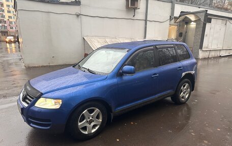 Volkswagen Touareg III, 2005 год, 600 000 рублей, 2 фотография