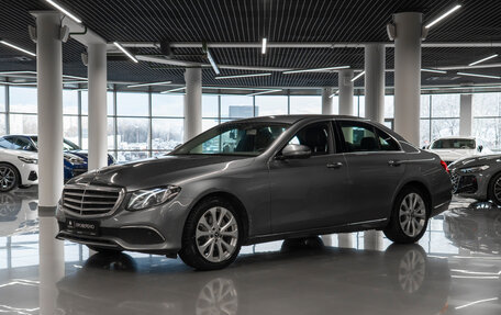 Mercedes-Benz E-Класс, 2020 год, 3 190 000 рублей, 1 фотография