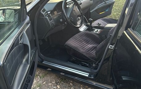 Mercedes-Benz E-Класс, 2001 год, 200 000 рублей, 8 фотография