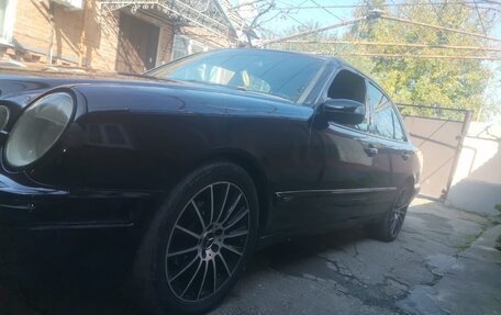 Mercedes-Benz E-Класс, 2001 год, 200 000 рублей, 10 фотография