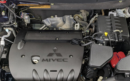 Mitsubishi Outlander III рестайлинг 3, 2019 год, 2 280 000 рублей, 9 фотография