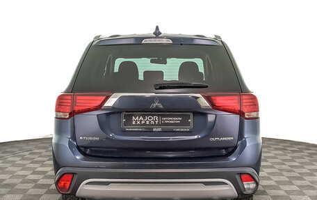 Mitsubishi Outlander III рестайлинг 3, 2019 год, 2 280 000 рублей, 6 фотография