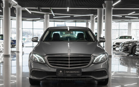 Mercedes-Benz E-Класс, 2020 год, 3 190 000 рублей, 3 фотография