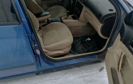 Volkswagen Passat B5+ рестайлинг, 1997 год, 105 000 рублей, 4 фотография