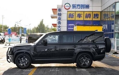 Land Rover Defender II, 2023 год, 13 701 587 рублей, 7 фотография