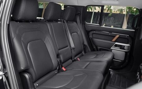 Land Rover Defender II, 2023 год, 13 701 587 рублей, 13 фотография