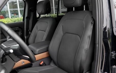 Land Rover Defender II, 2023 год, 13 701 587 рублей, 11 фотография
