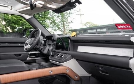 Land Rover Defender II, 2023 год, 13 701 587 рублей, 17 фотография