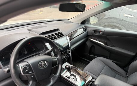 Toyota Camry, 2014 год, 1 830 000 рублей, 3 фотография