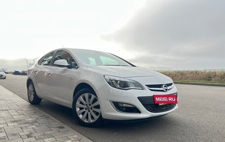 Opel Astra J, 2013 год, 1 500 000 рублей, 2 фотография