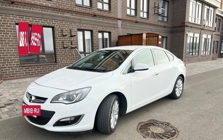 Opel Astra J, 2013 год, 1 500 000 рублей, 3 фотография