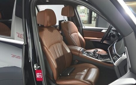 BMW X7, 2022 год, 18 фотография