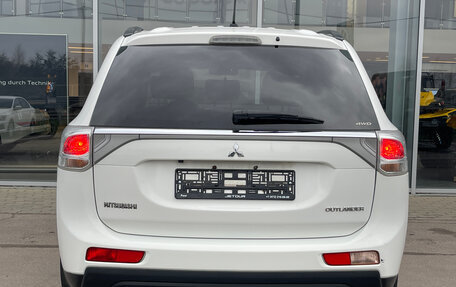 Mitsubishi Outlander III рестайлинг 3, 2012 год, 1 250 000 рублей, 5 фотография