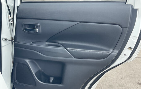 Mitsubishi Outlander III рестайлинг 3, 2012 год, 1 250 000 рублей, 18 фотография